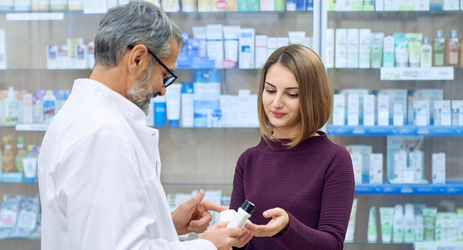 Conexiuni si interactiuni medicamentoase in practica farmaceutica curenta -